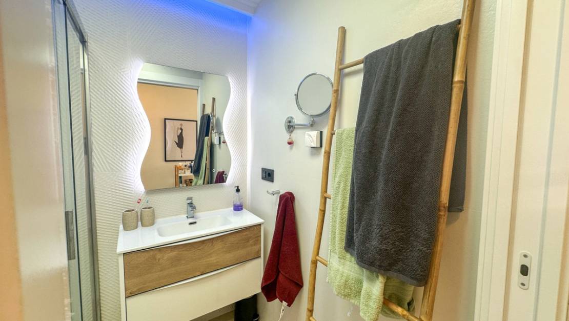 Sale - Apartment - Torrevieja - Torrevieja Centro