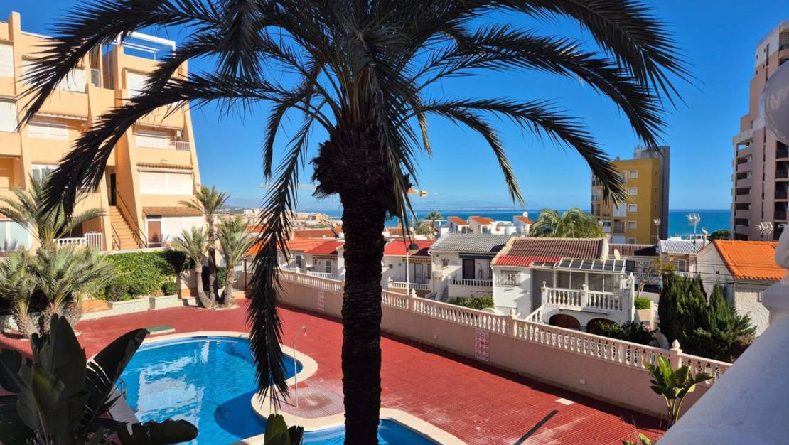 Sale - Apartment - Torrevieja - Torrevieja Centro