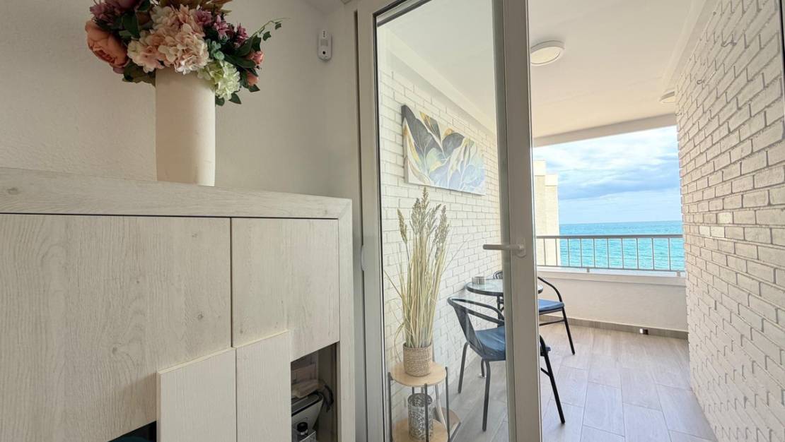 Sale - Apartment - Torrevieja - Torrevieja Centro