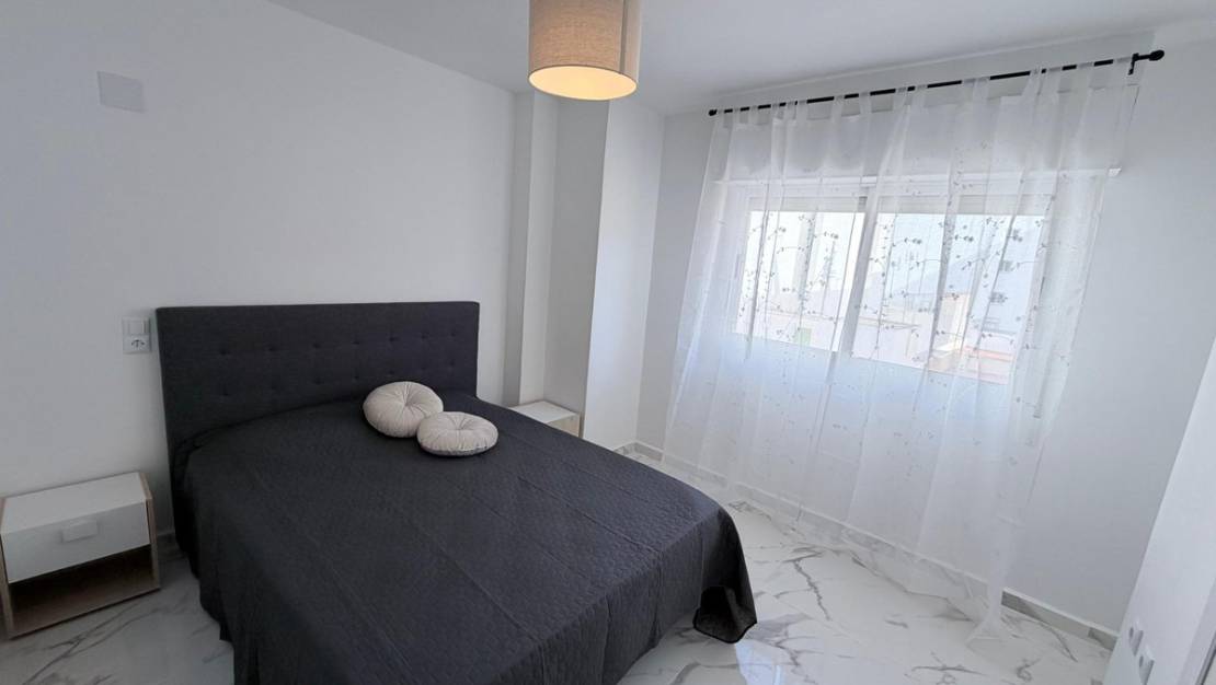 Sale - Apartment - Torrevieja - Torrevieja Centro