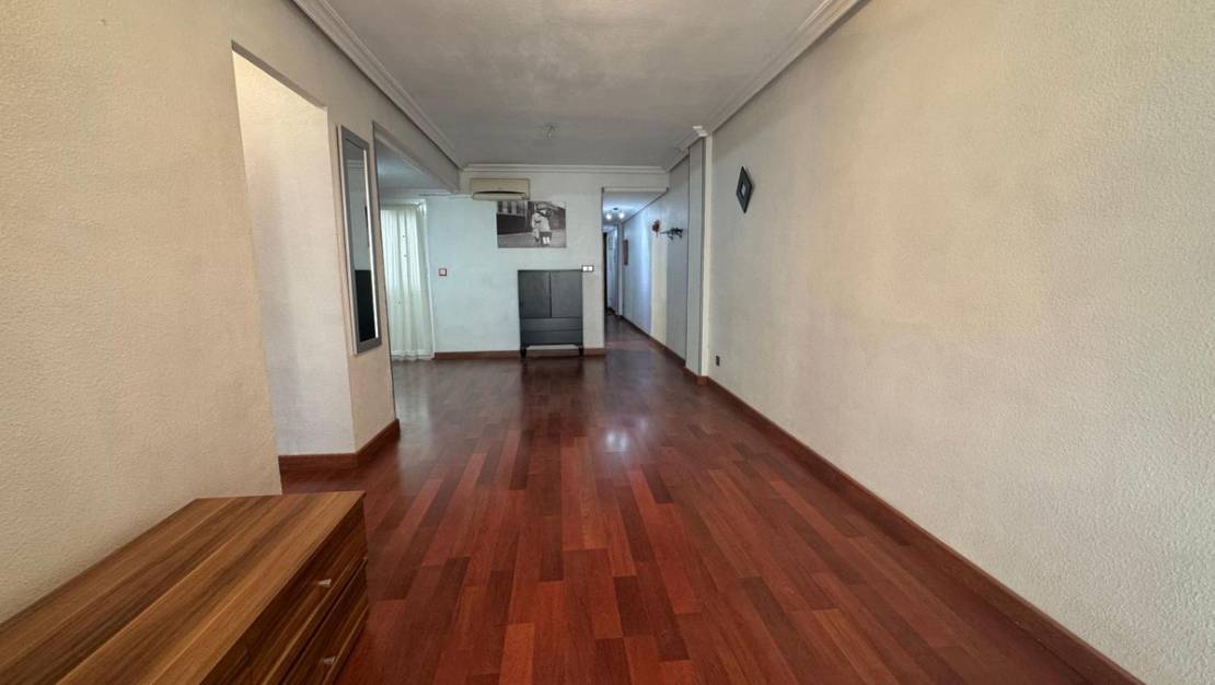 Sale - Apartment - Torrevieja - Torrevieja Centro