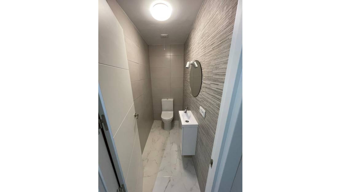 Sale - Apartment - Torrevieja - Torrevieja Centro