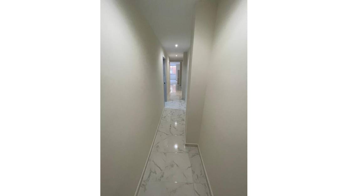 Sale - Apartment - Torrevieja - Torrevieja Centro