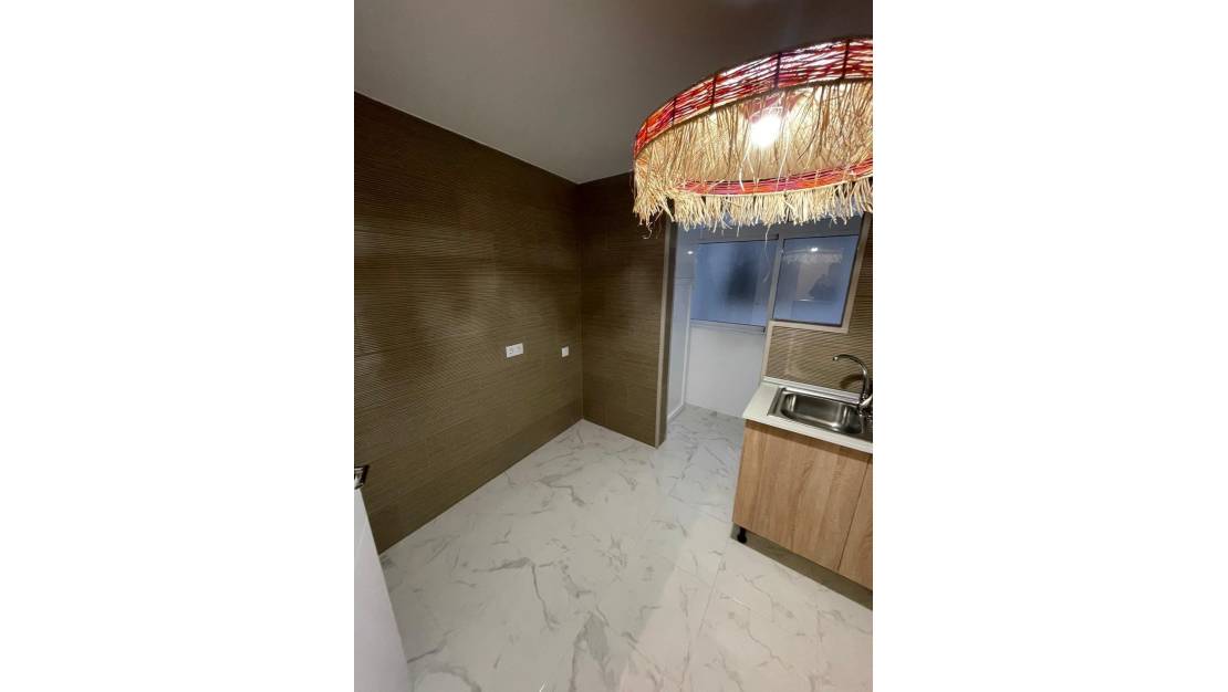 Sale - Apartment - Torrevieja - Torrevieja Centro