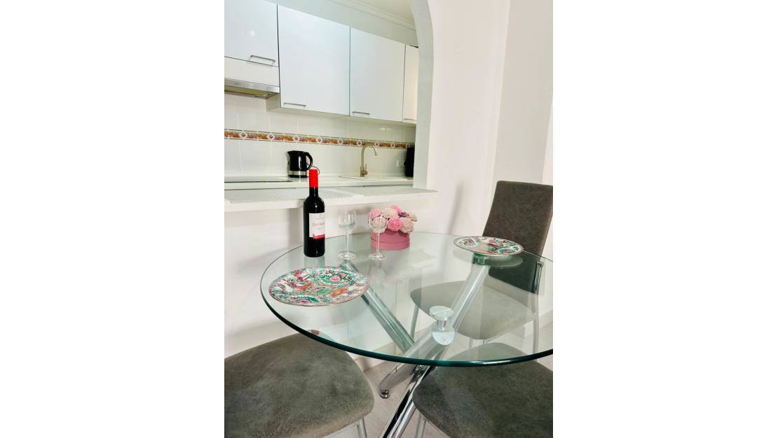 Sale - Apartment - Torrevieja - Torrevieja Centro