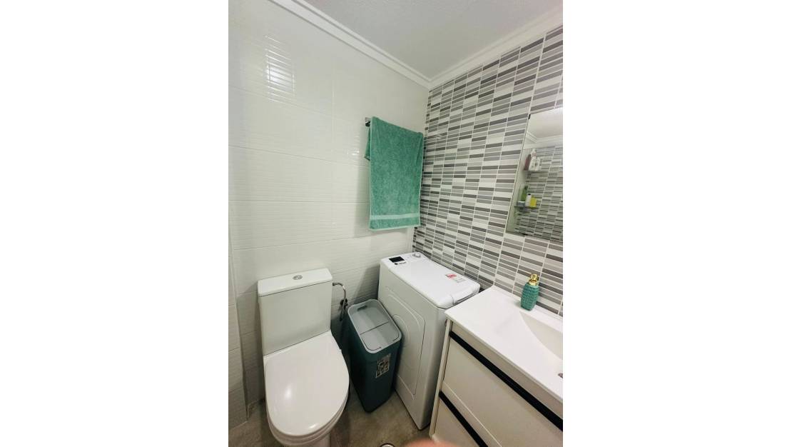 Sale - Apartment - Torrevieja - Torrevieja Centro