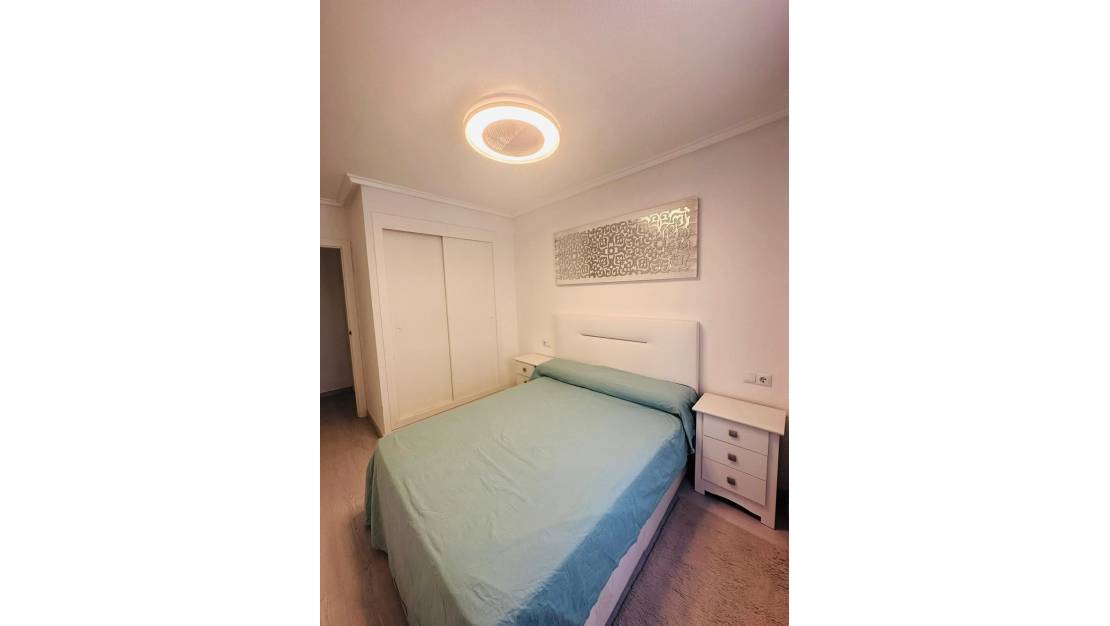 Sale - Apartment - Torrevieja - Torrevieja Centro