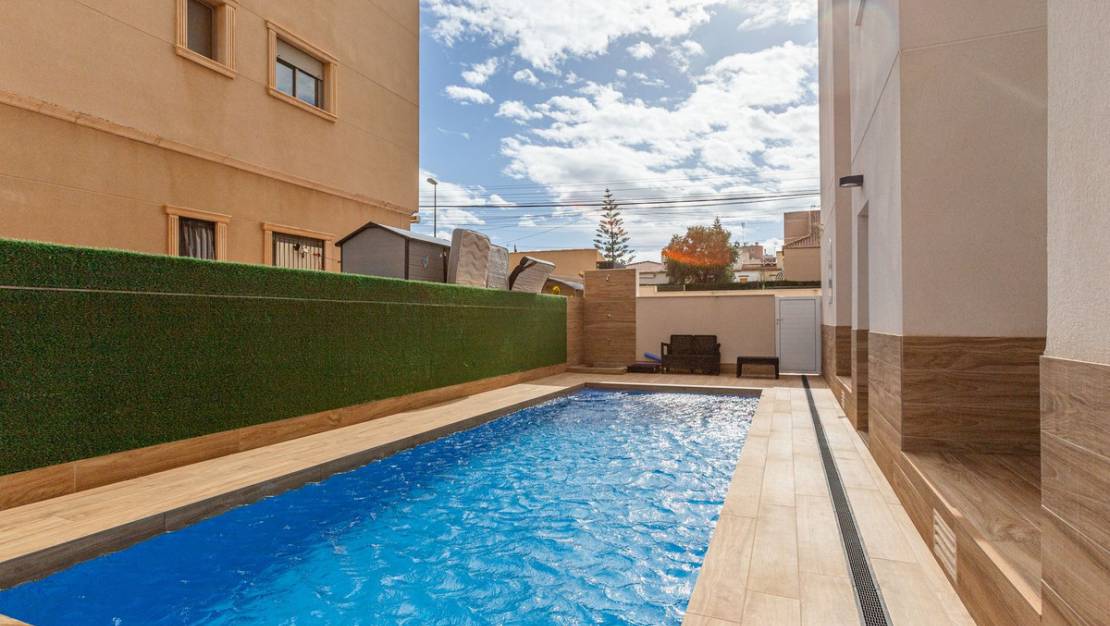 Sale - Apartment - Torrevieja - Torrevieja Centro