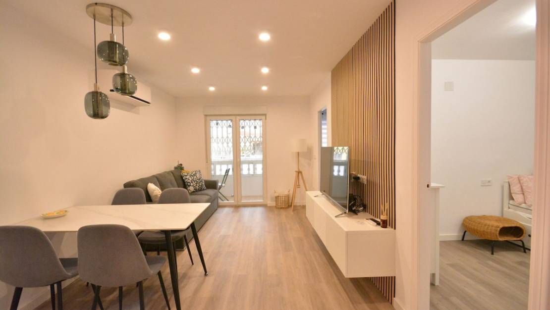 Sale - Apartment - Torrevieja - Torrevieja Centro