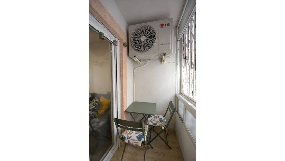 Sale - Apartment - Torrevieja - Torrevieja Centro