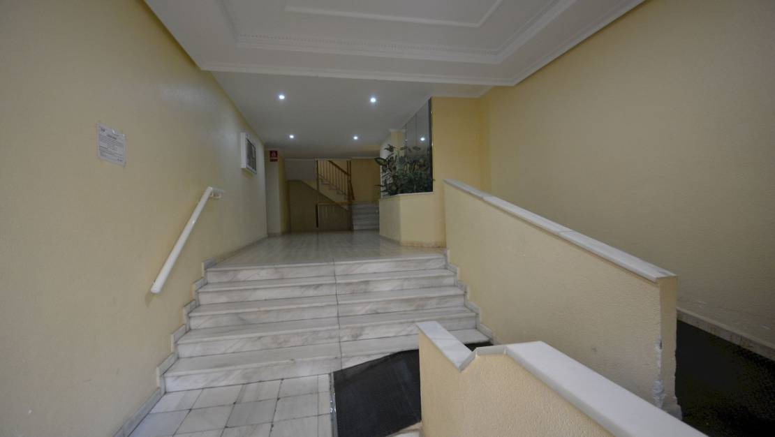 Sale - Apartment - Torrevieja - Torrevieja Centro
