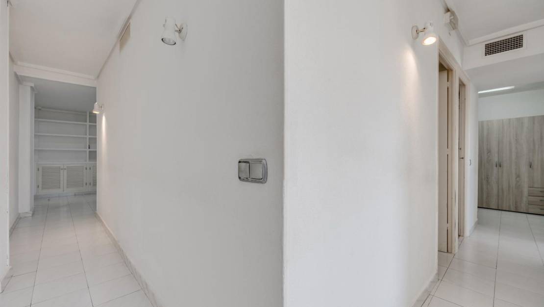 Sale - Apartment - Torrevieja - Torrevieja Centro