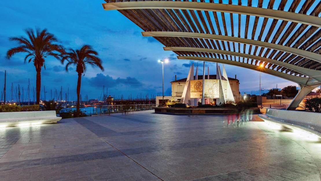 Sale - Apartment - Torrevieja - Torrevieja Centro