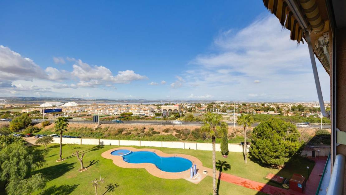 Sale - Apartment - Torrevieja - Torrevieja Centro