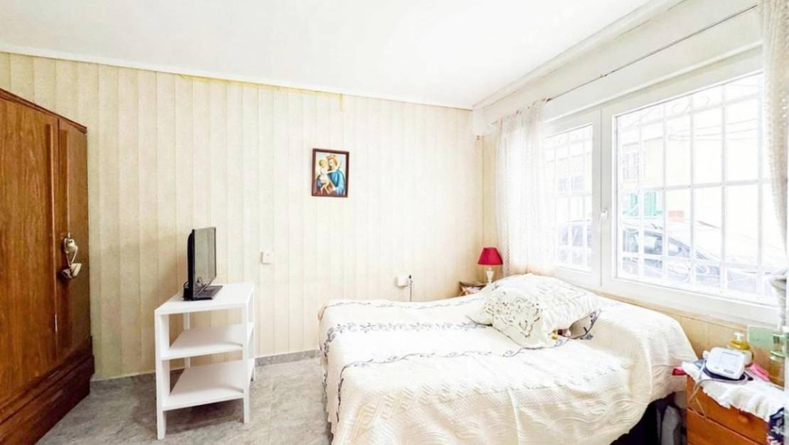 Sale - Apartment - Torrevieja - Torrevieja Centro