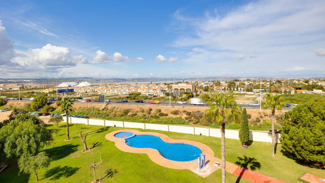 Sale - Apartment - Torrevieja - Torrevieja Centro