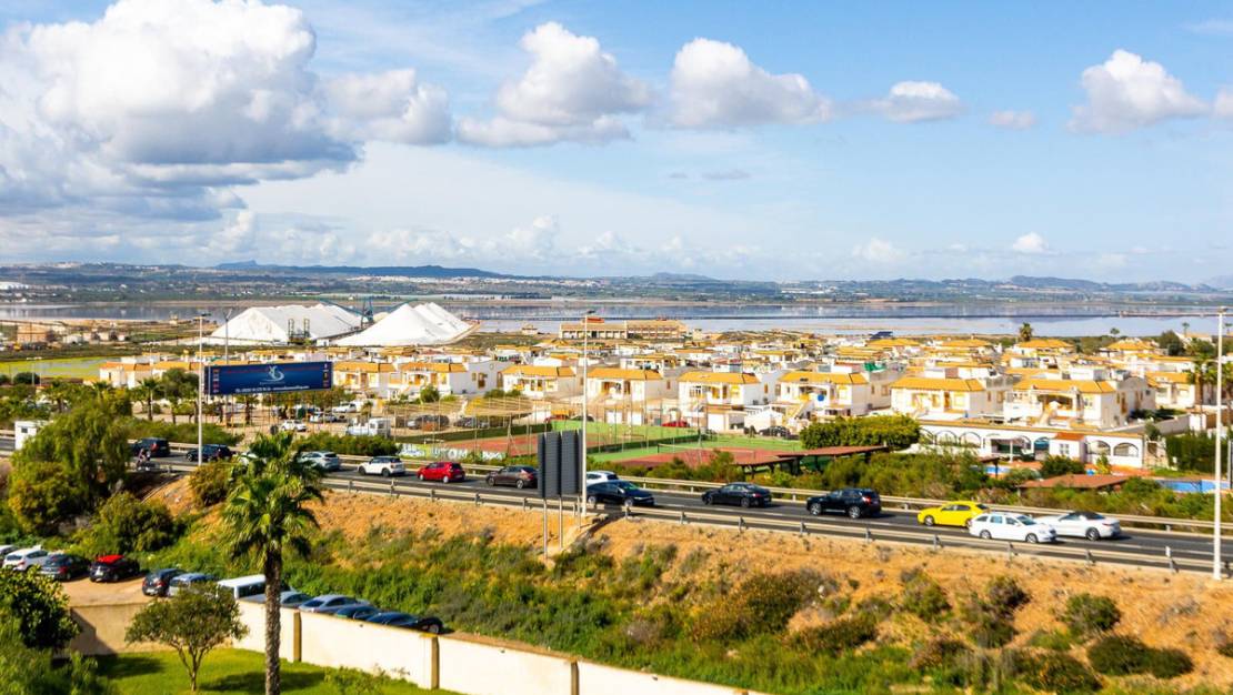 Sale - Apartment - Torrevieja - Torrevieja Centro