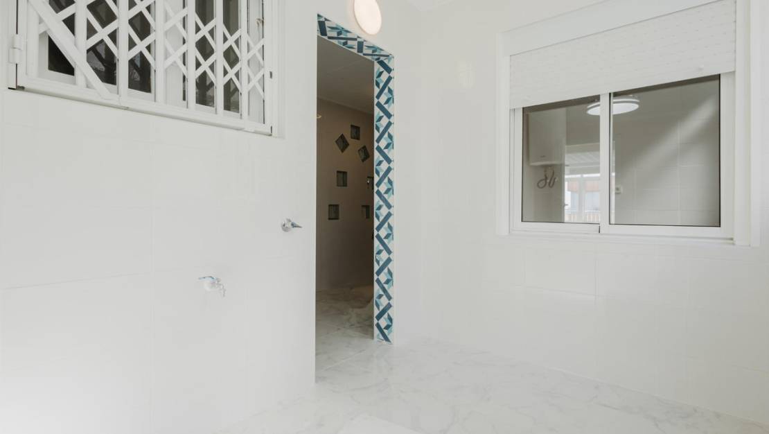 Sale - Apartment - Torrevieja - Torrevieja Centro