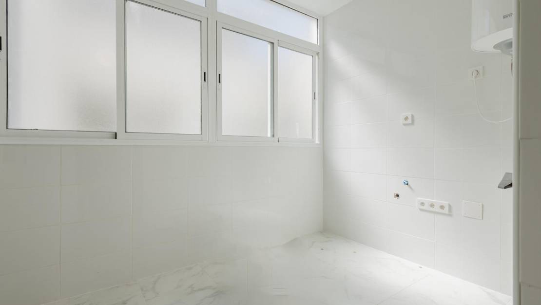 Sale - Apartment - Torrevieja - Torrevieja Centro