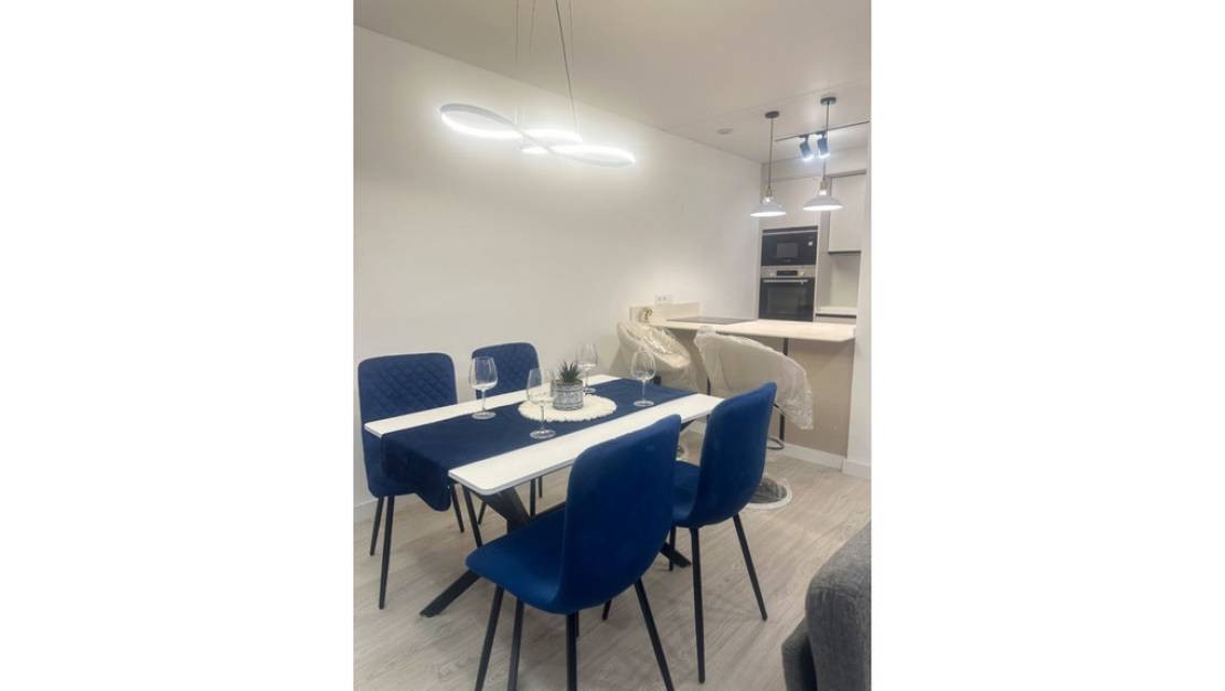 Sale - Apartment - Torrevieja - Torrevieja Centro