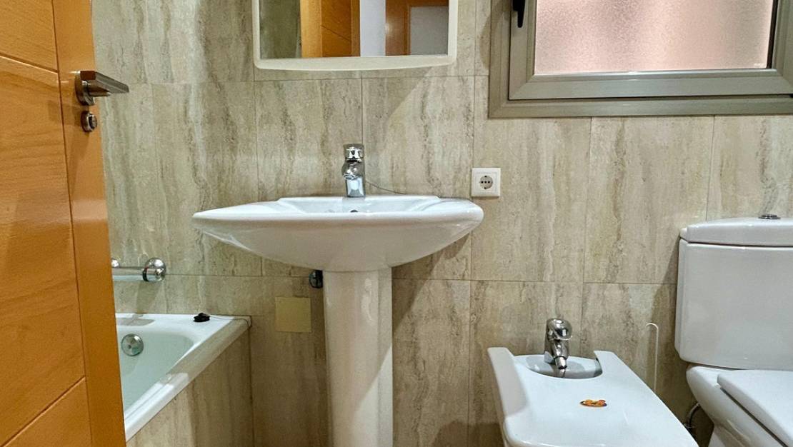 Sale - Apartment - Torrevieja - Torrevieja Centro