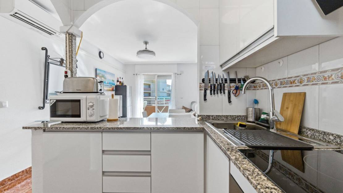 Sale - Apartment - Torrevieja - Torrevieja Centro