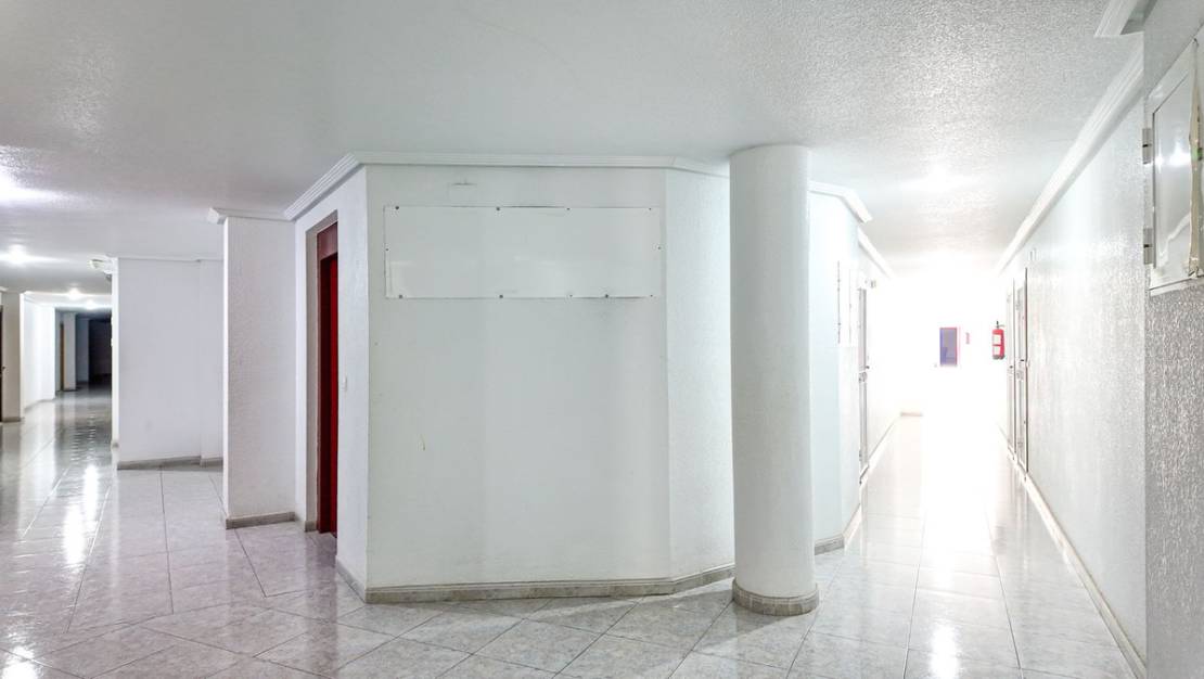 Sale - Apartment - Torrevieja - Torrevieja Centro