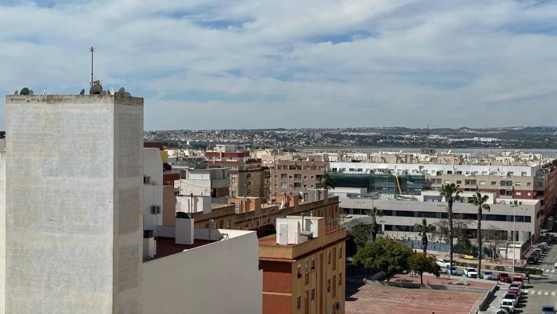 Sale - Apartment - Torrevieja - Torrevieja Centro
