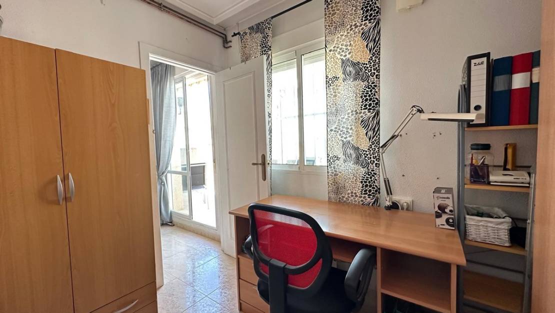 Sale - Apartment - Torrevieja - Torrevieja Centro