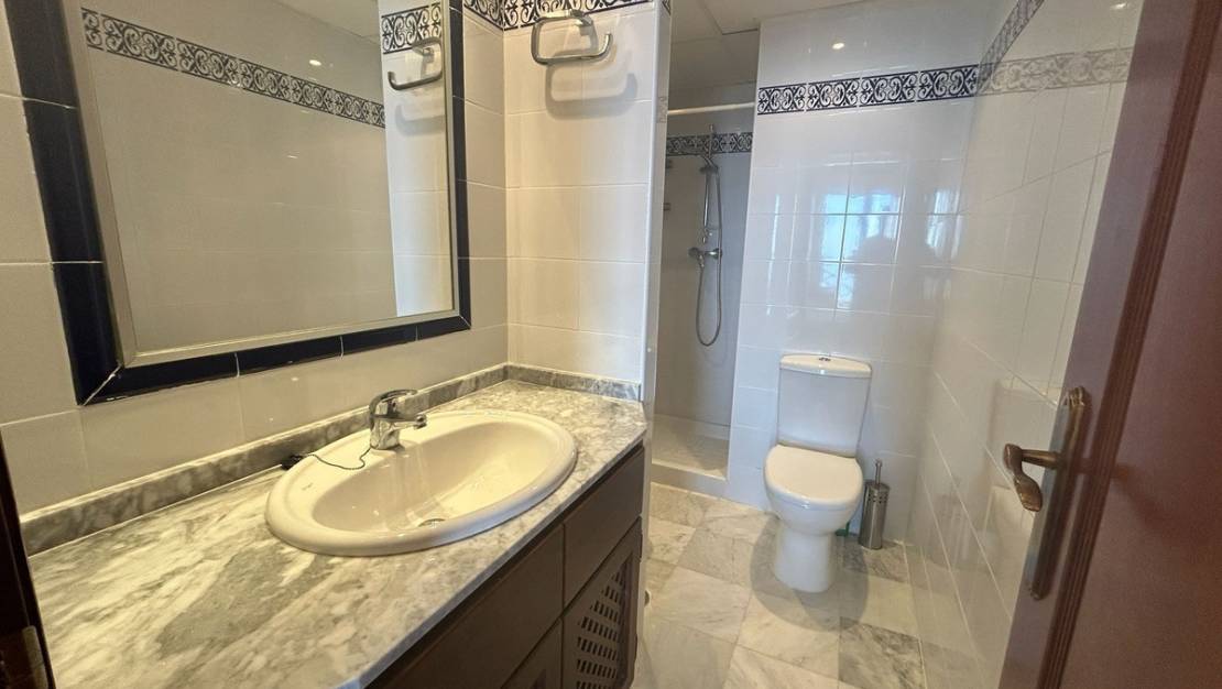 Sale - Apartment - Torrevieja - Torrevieja Centro