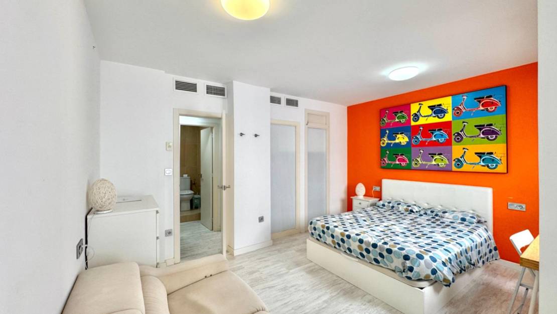 Sale - Apartment - Torrevieja - Torrevieja Centro