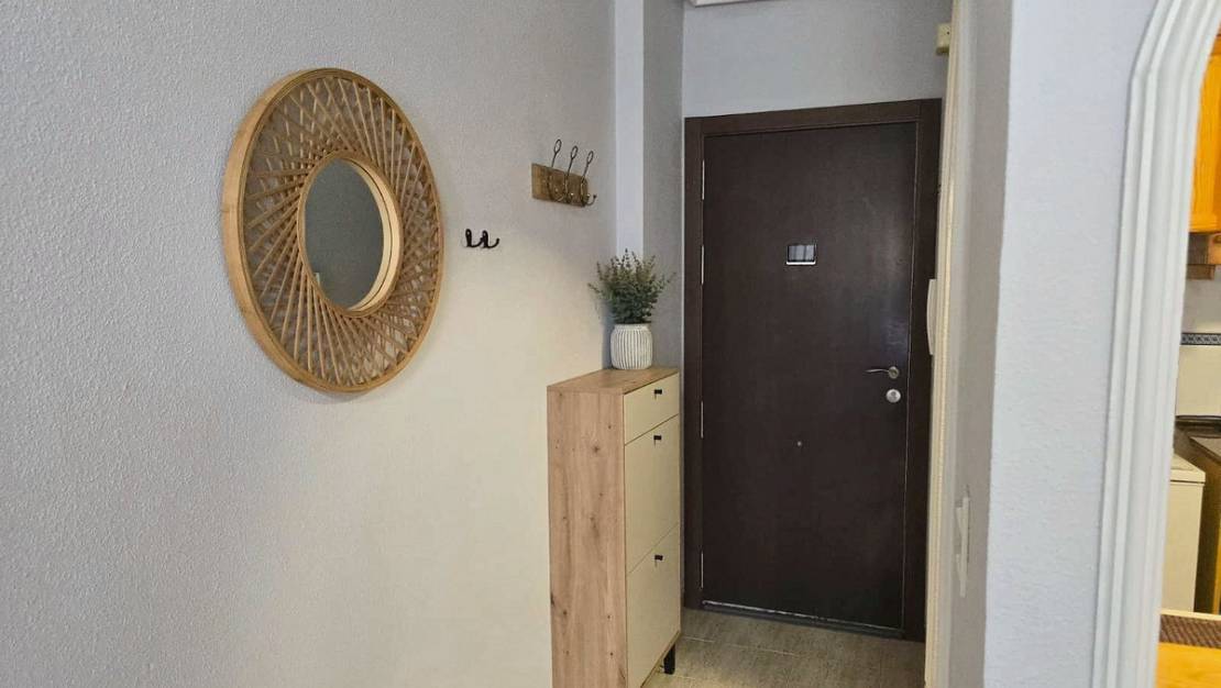 Sale - Apartment - Torrevieja - Torrevieja Centro