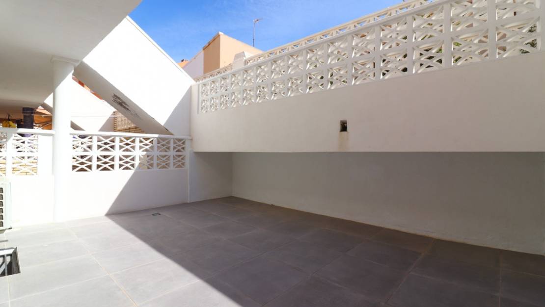 Sale - Apartment - Torrevieja - Torrevieja Centro