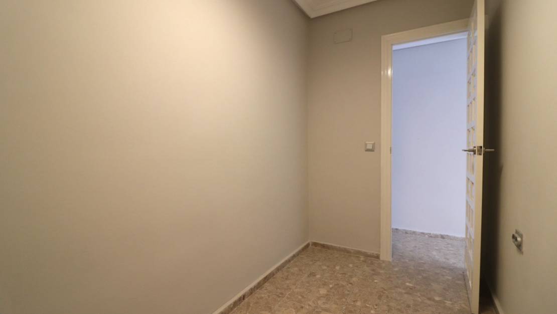 Sale - Apartment - Torrevieja - Torrevieja Centro