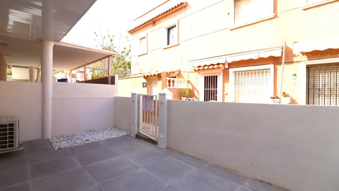 Sale - Apartment - Torrevieja - Torrevieja Centro