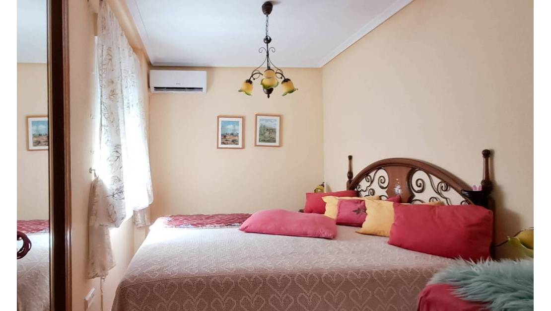Sale - Apartment - Torrevieja - Torrevieja Centro