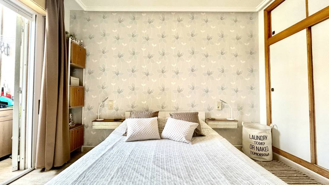 Sale - Apartment - Torrevieja - Torrevieja Centro