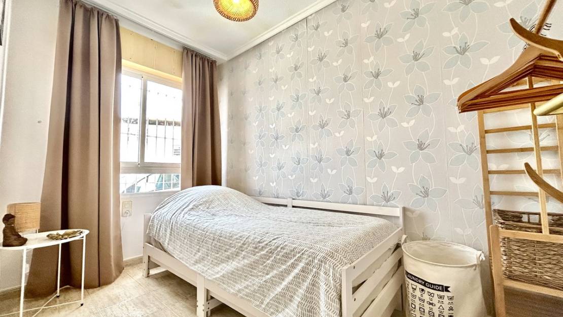 Sale - Apartment - Torrevieja - Torrevieja Centro