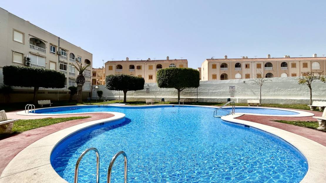 Sale - Apartment - Torrevieja - Torrevieja Centro