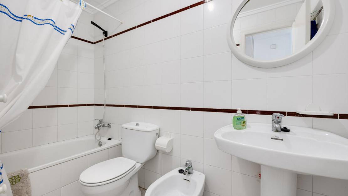 Sale - Apartment - Torrevieja - Torrevieja Centro