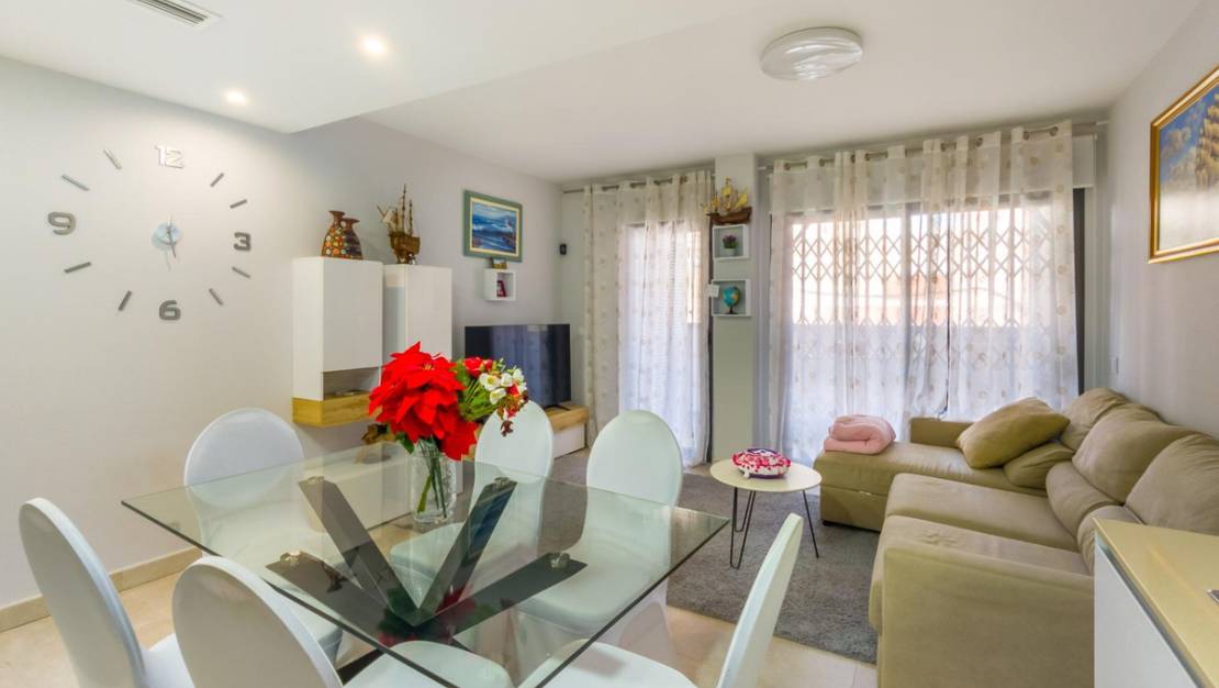 Sale - Apartment - Torrevieja - Torrevieja Centro