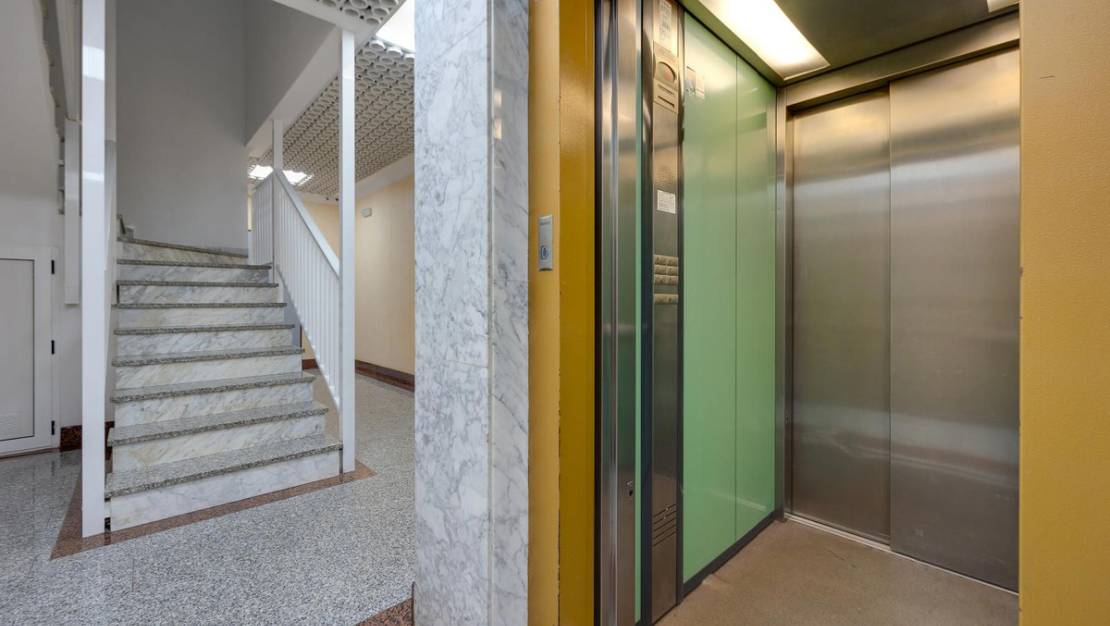 Sale - Apartment - Torrevieja - Torrevieja Centro