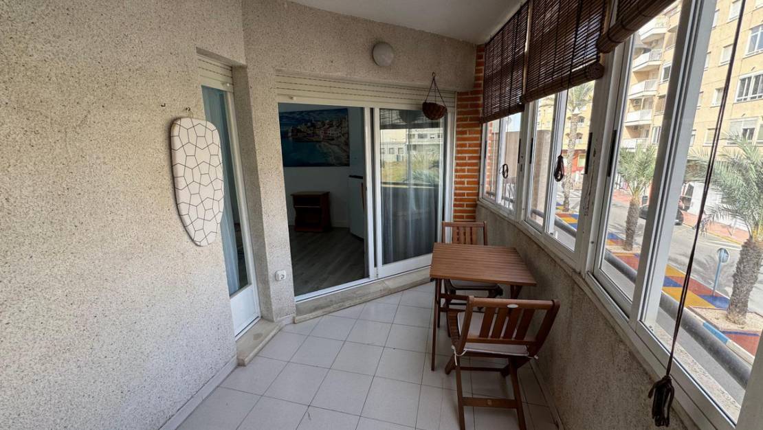 Sale - Apartment - Torrevieja - Torrevieja Centro