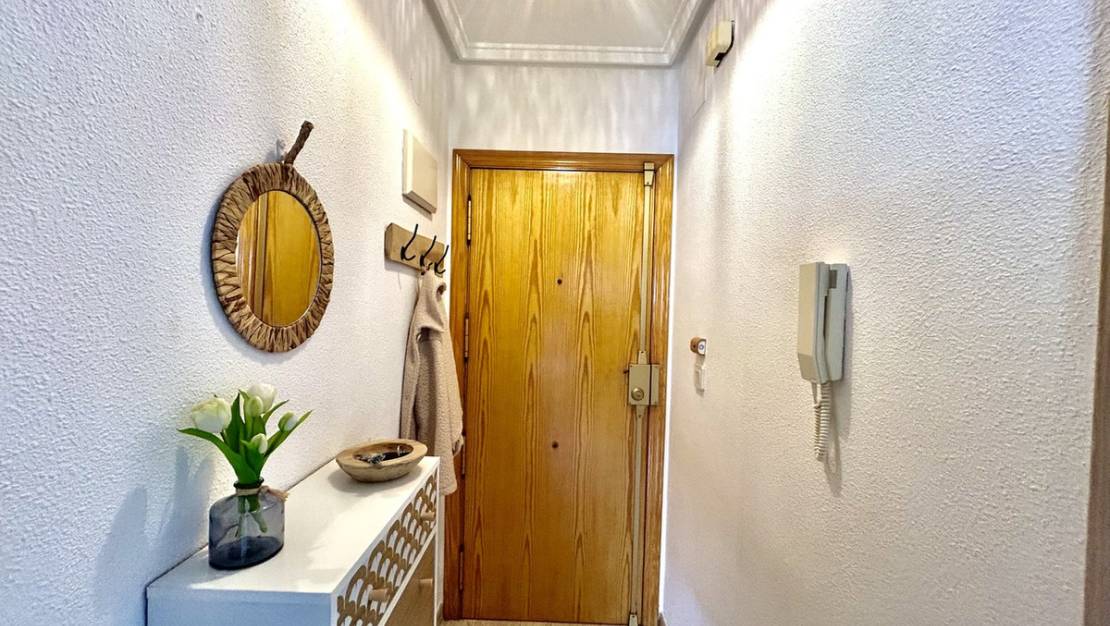 Sale - Apartment - Torrevieja - Torrevieja Centro