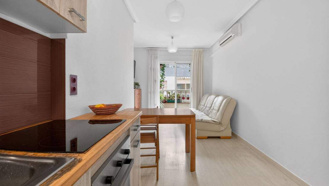 Sale - Apartment - Torrevieja - Torrevieja Centro