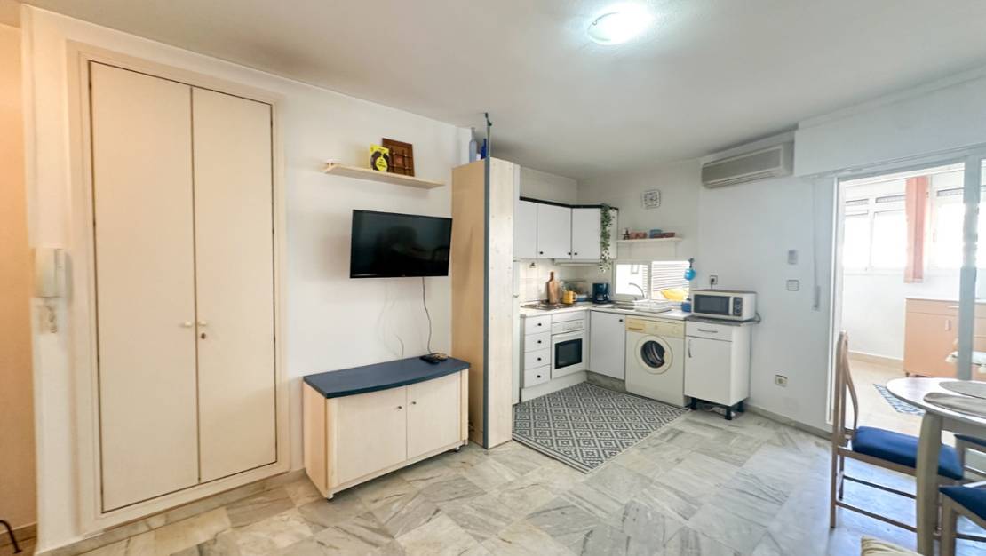 Sale - Apartment - Torrevieja - Torrevieja Centro