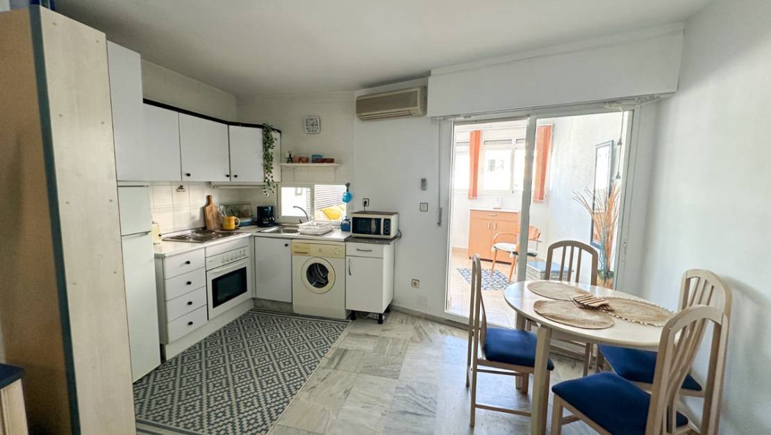 Sale - Apartment - Torrevieja - Torrevieja Centro