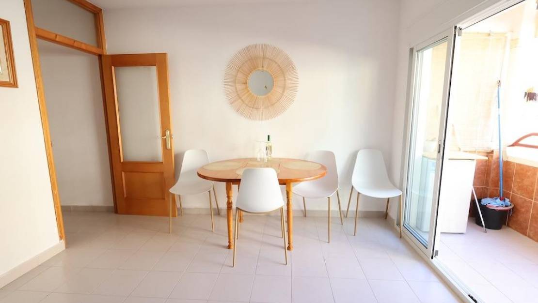 Sale - Apartment - Torrevieja - Torrevieja Centro