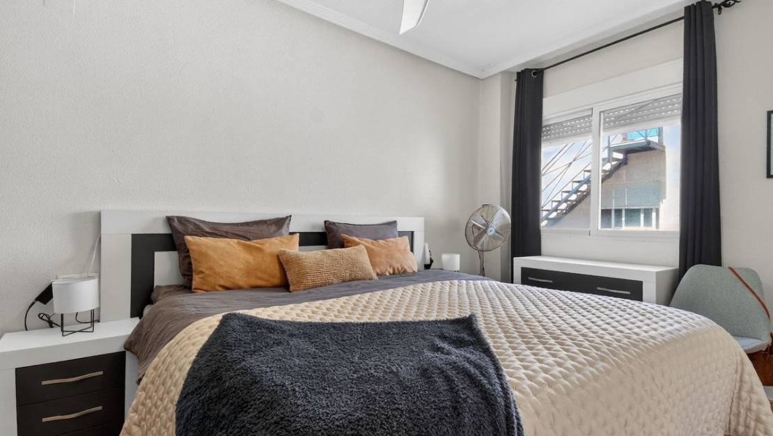 Sale - Apartment - Torrevieja - Torrevieja Centro