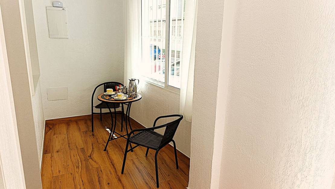 Sale - Apartment - Torrevieja - Torrevieja Centro